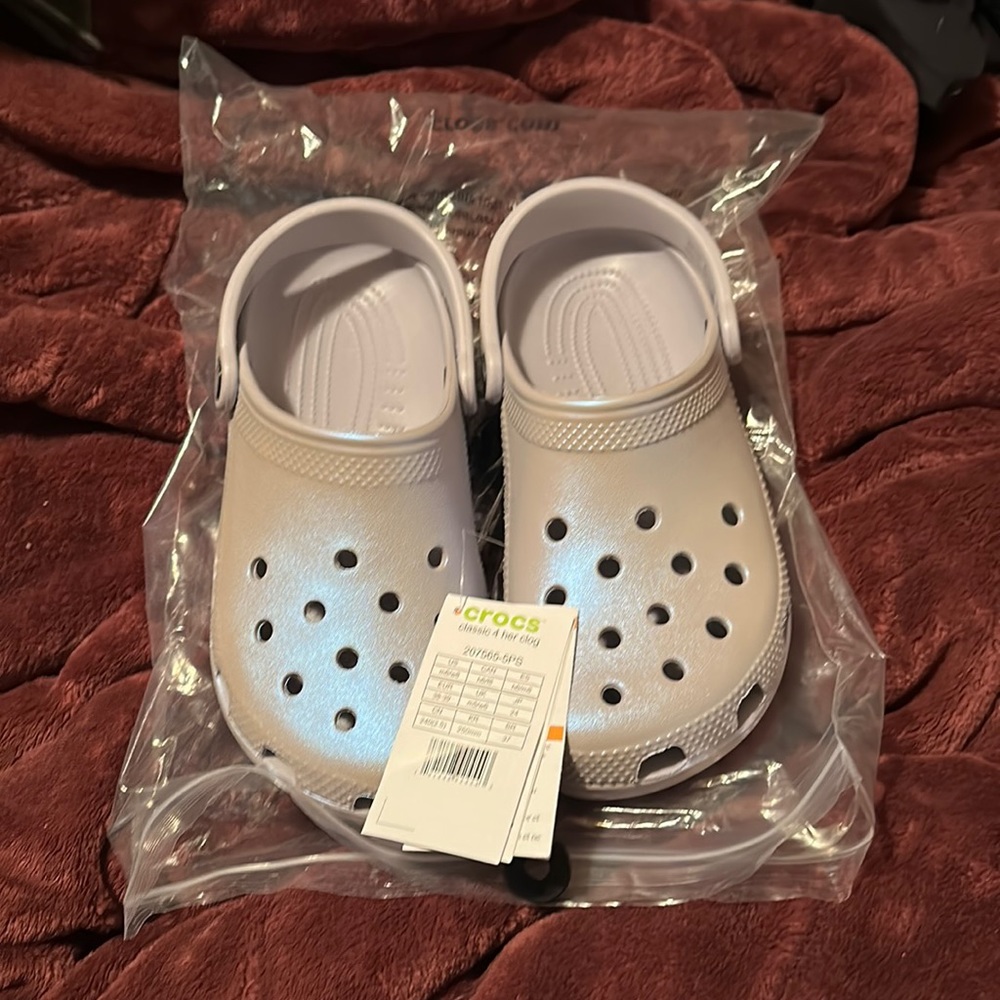 CROCS